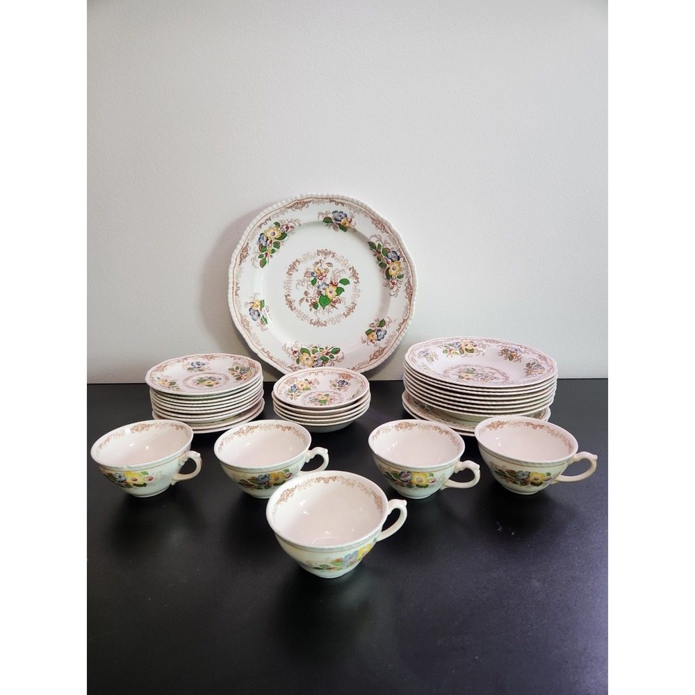 Vintage Ridgeway China  Floral Apple Blossom Made In England 31 Peices